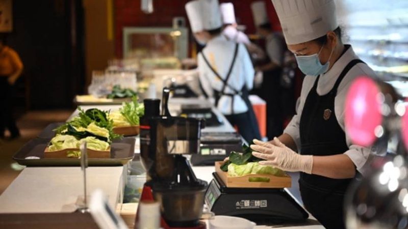 火锅底料设备定制，如何选择合适厂家？**