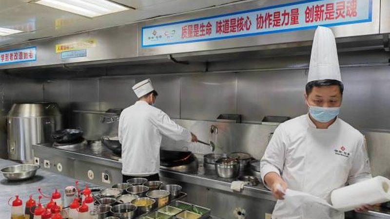 餐饮加盟，如何选择十大品牌？揭秘加盟费用真相**