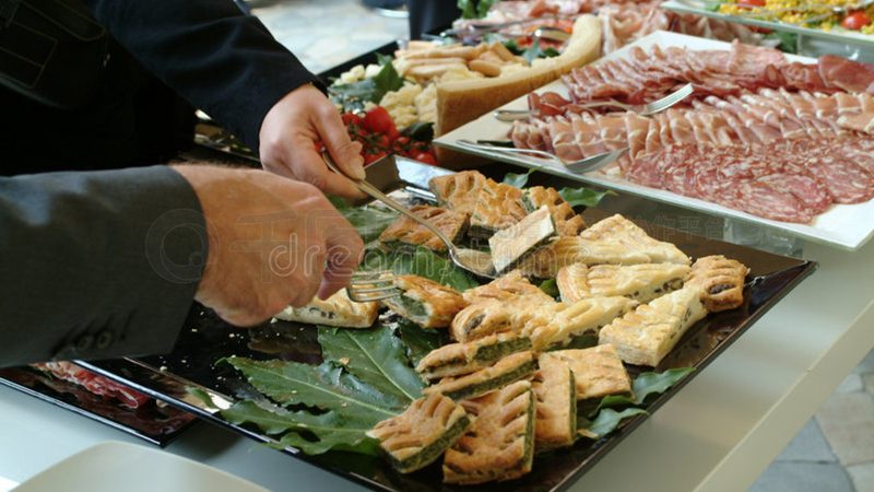 火锅底料开封后，保质期有多长？**